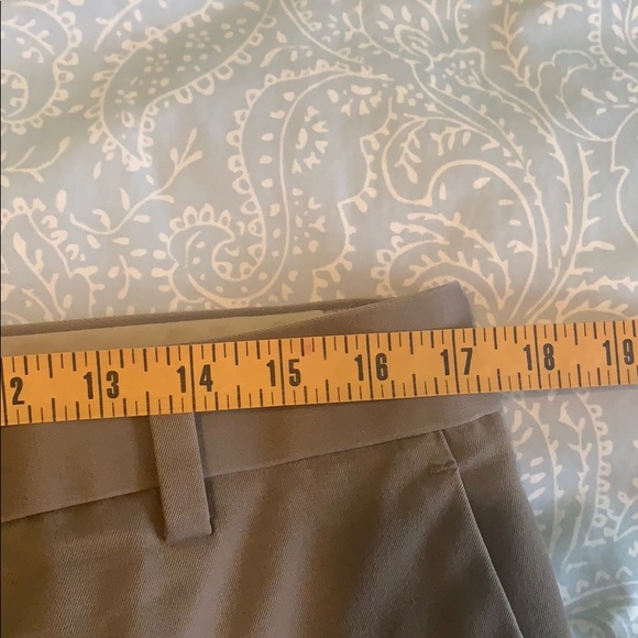 Dockers Dark Kaki Trousers - Size 34 x 30 - Picture 4 of 5